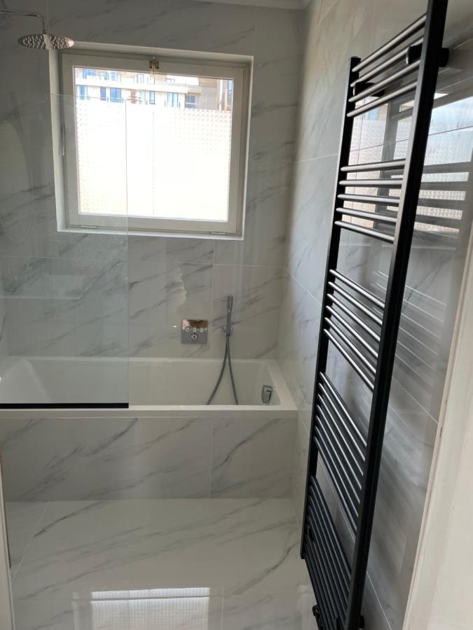 Appartement 303 Place Leopold 1Er A La Panne A 100M De La Plage Exterior foto